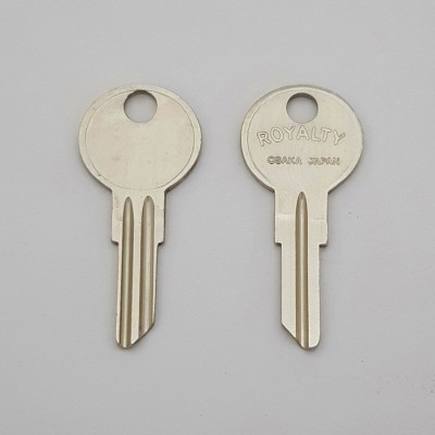 HOUSEHOLD KEY B132